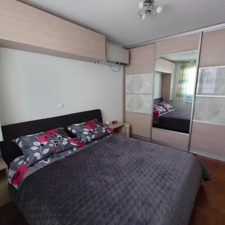 Apartman Mare Nostrum**** Apartment