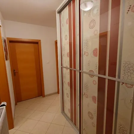 Apartman Mare Nostrum**** Apartment *