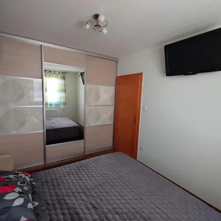 Apartman Mare Nostrum**** *